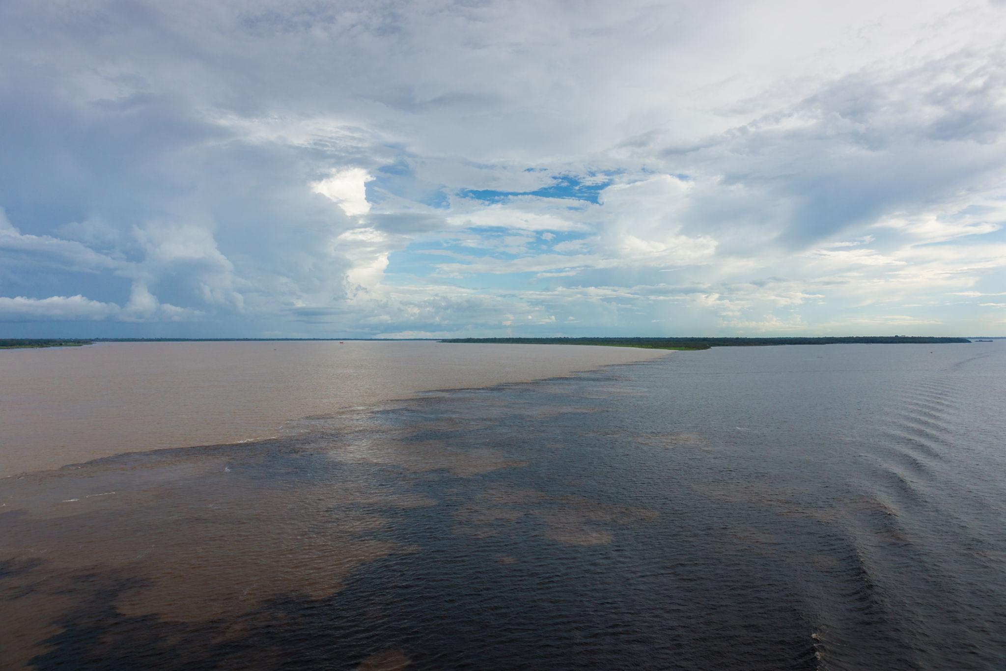 Meeting of the Waters in the Amazon: Essential Guide Map of Manaus and the Meeting of the Waters in the Amazon