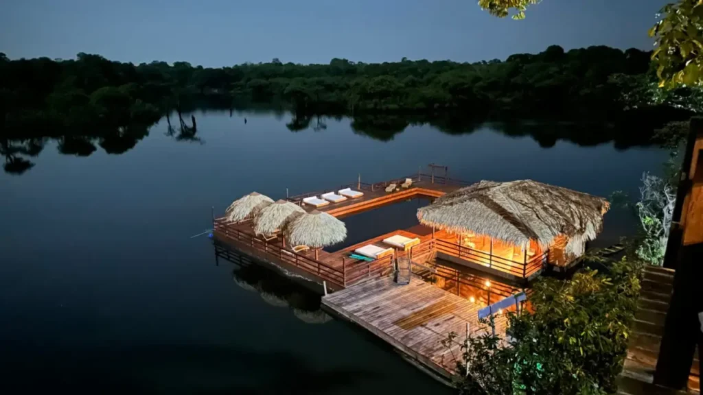 Tailor-Made Brazil Travel: Six Paths to an Extraordinary Journey Tailor-made Brazil travel — overlooking the Amazon river
